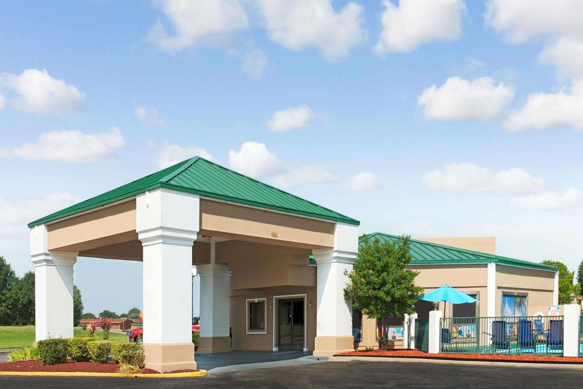 Hallmarc Inn & Suites Of เวสต์เมมฟิส ภายนอก รูปภาพ